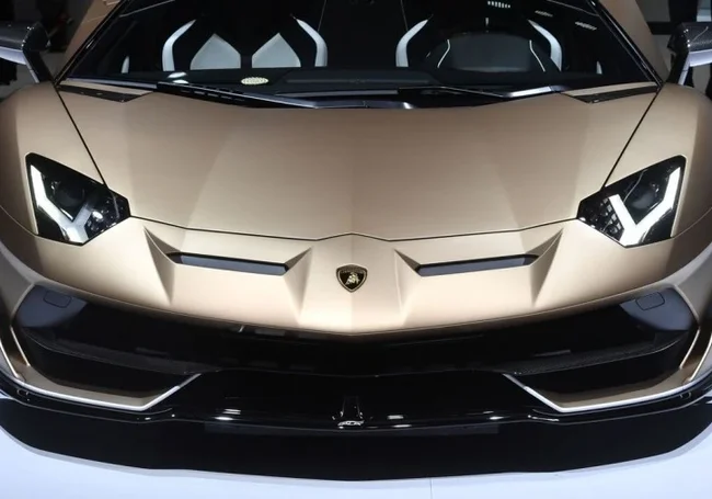 Налоговая подсчитала количество премиальных авто в Беларуси