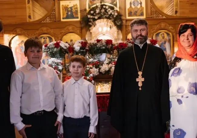 «Чем больше детей, тем легче». Поговорили с женой священника из Бобруйска