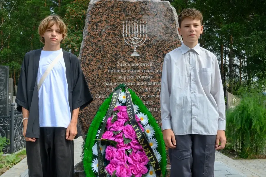 05.08.2025. Минская, 106. Открытие обновленных памятников на месте братских могил евреев, погибших в период немецкой оккупации.