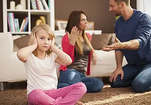 «Наш пятилетний сын очень болезненно реагирует, если мы с мужем ссоримся»