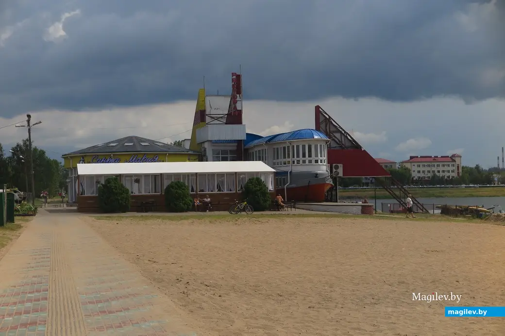 Лето 2025 г. Могилев. Святое озеро. Ресторан «Санта-Мария».