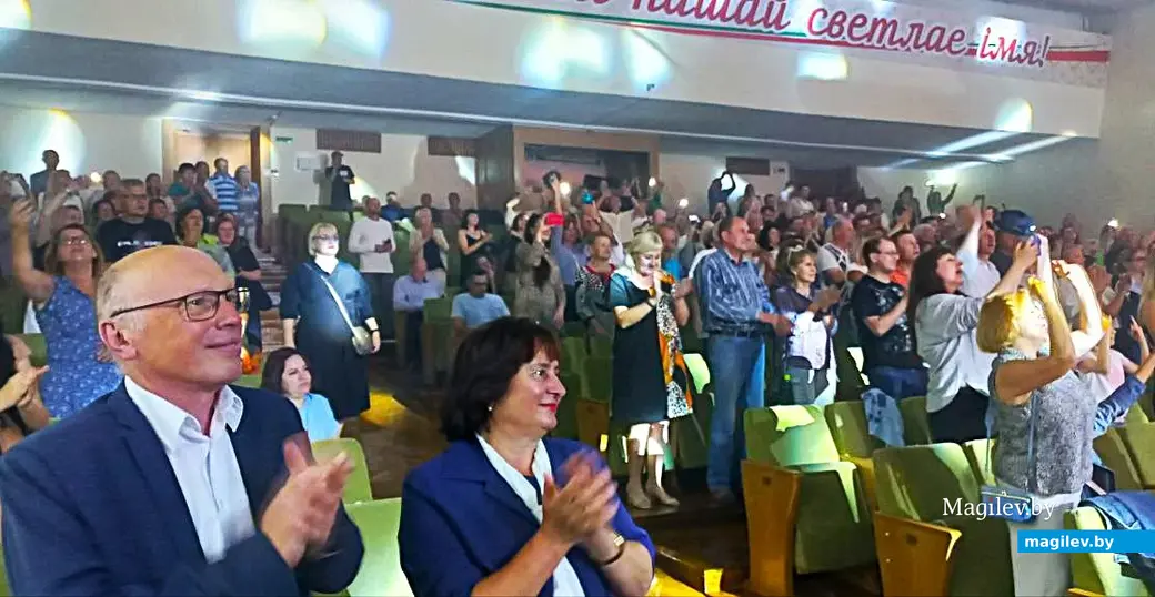 13.08.2025, Могилев. Выступление группы «BeatLove».