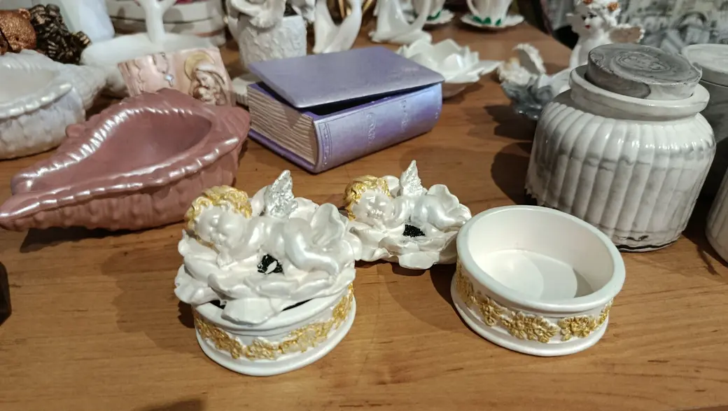 Август 2025 г. Работы из гипса Натальи Голомако. Шкатулки.