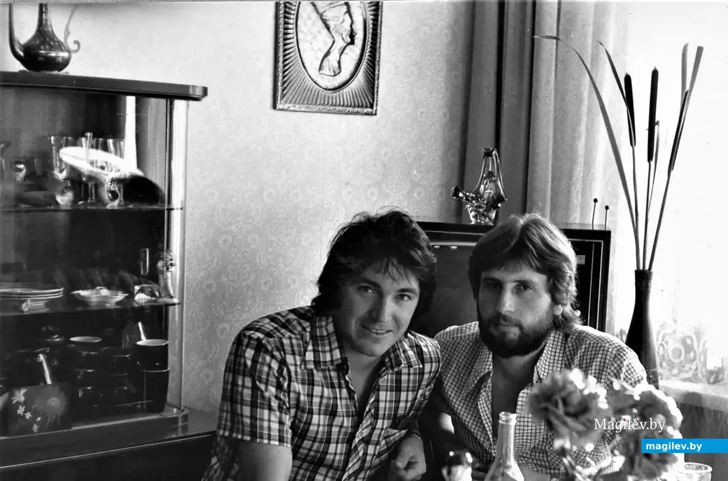 1979-й год., Могилев. Серега Лосихин (RIP) у меня в гостях.