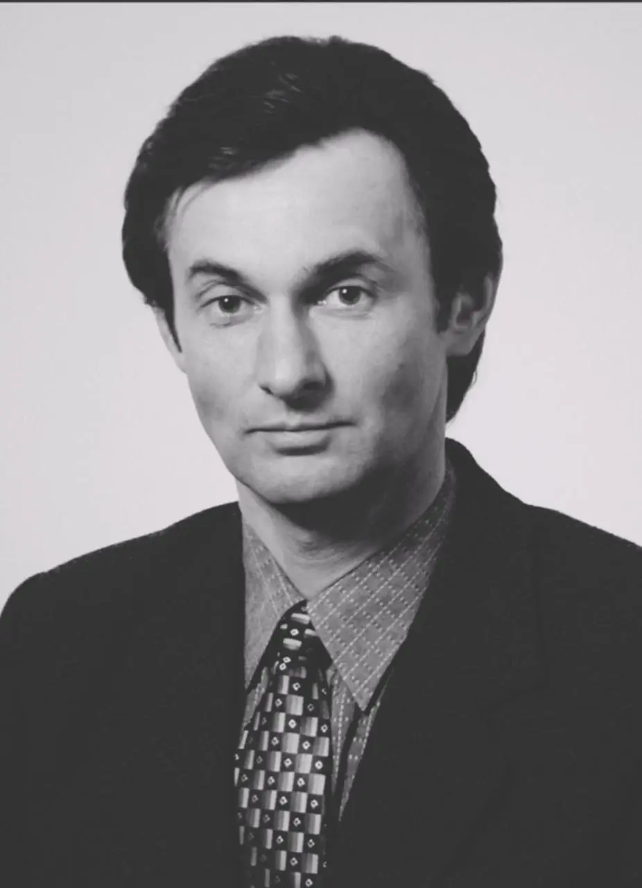 Виктор Владимирович Степанов.