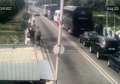 Свыше 4 тысяч автомобилей и более ста автобусов скопилась на границе с Польшей