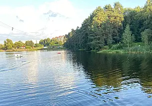 На Печерском водохранилище работники ОСВОД спасли тонущего молодого человека