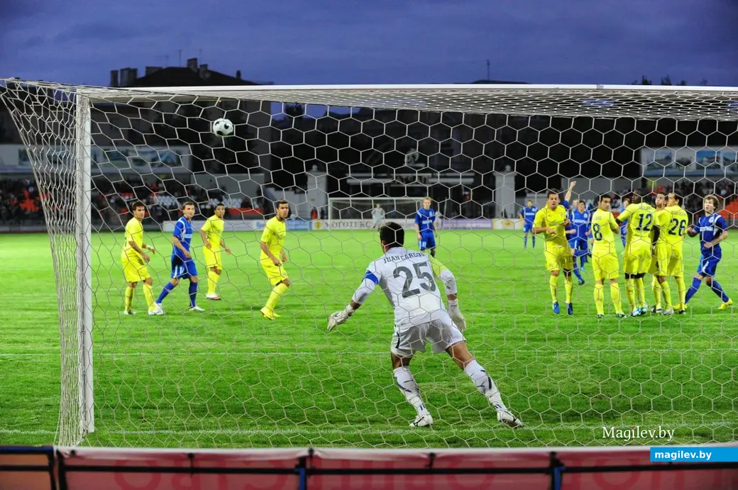 26.08.2010, Могилев. Фрагмент матча «Днепр» – «Вильяреал».