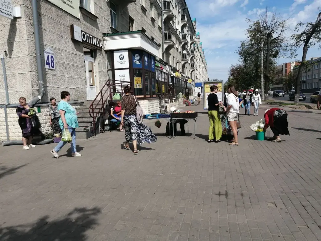 16.08.2025 г. Могилев, Минский рынок. Нарушители есть, но мало. Фото: Могилев.Live.