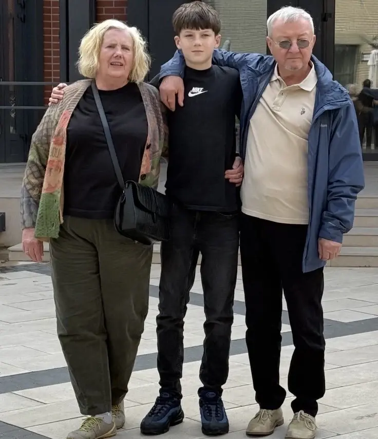 Игорь Иванович Ахметшин с супругой и внуком. Минск, 2025 г.