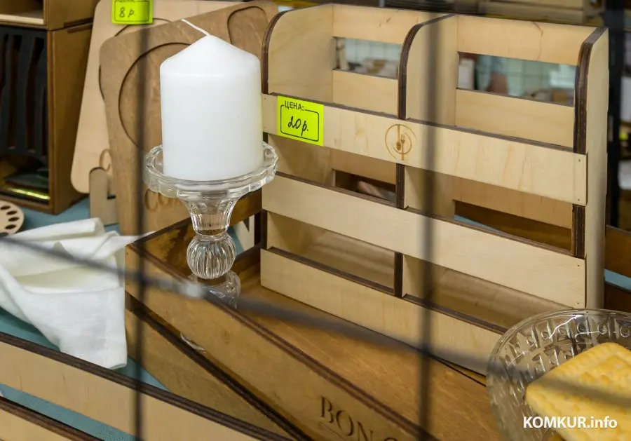 13.08.2025. Минская ул., 133. Павильон сувениров в ТЦ «Абсолют»