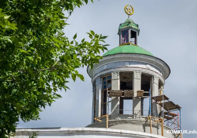 Начался ремонт купола гостиницы «Бобруйск». Узнали, будет ли там смотровая площадка