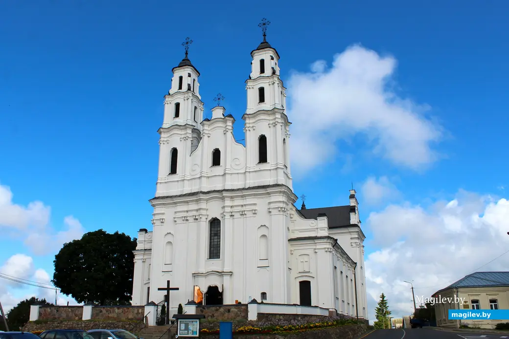 Август 2025 года. Город Глубокое. Витебская область. Костел.