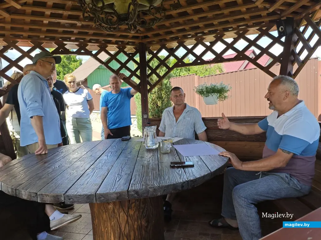 Август 2025 года. Город Глубокое. Витебская область. Усадьба Якимович. Встреча с Дмитрием.