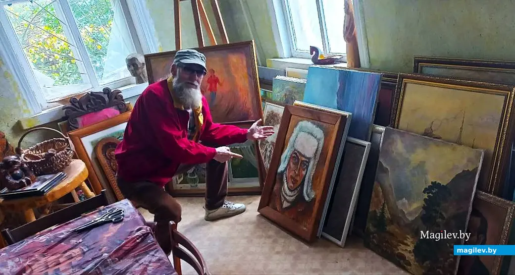 Август 2025 года, Могилев. В мастерской у Игоря Гришина.