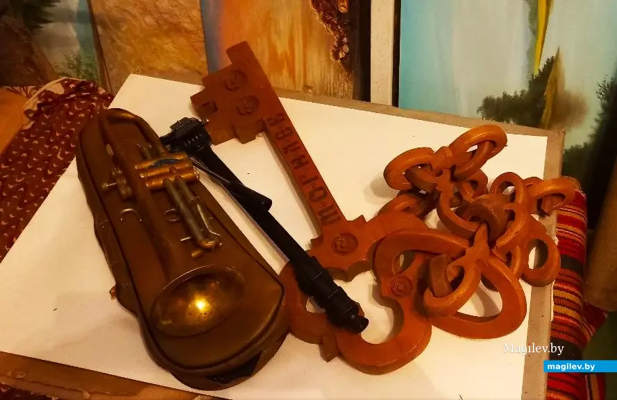 Август 2025 года, Могилев. В мастерской у Игоря Гришина.