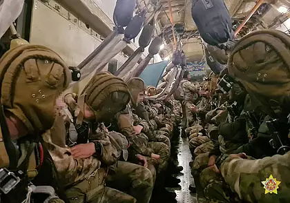 В Беларуси во время учений погиб военнослужащий. Минобороны проводит проверку