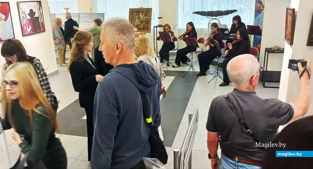 05.09.2025, Могилев. Торжественное открытие выставки «Зорная восень»:
