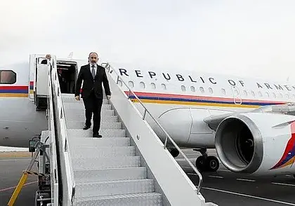 Самолет премьера Армении пролетел над Азербайджаном