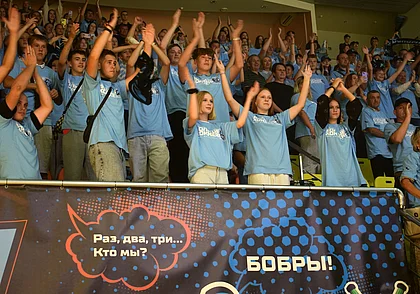 Бобруйские хоккеисты начали сезон МХЛ с красочной победы (видео)