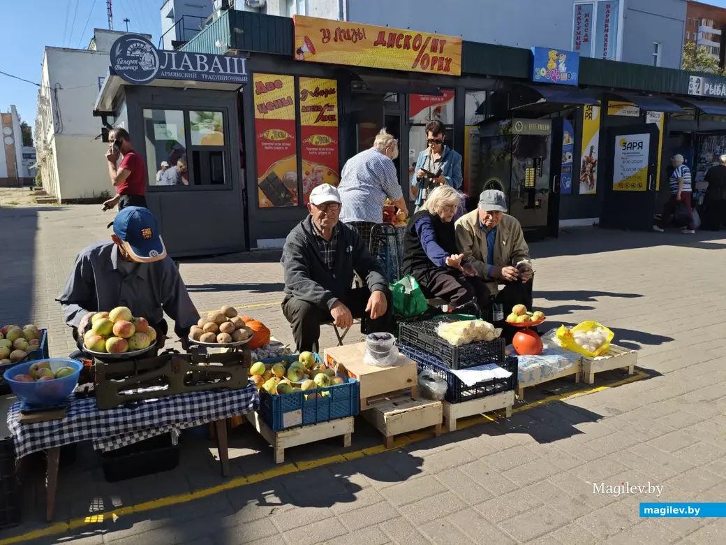 11 сентября 2025 года. Могилев. Рынок по улице Островского.