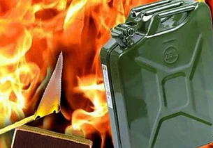 При ремонте в гараже бензин попал на одежду: бобруйчанин получил сильные ожоги