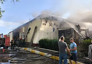 В Бобруйске горело кафе «Авиатор». Фото и видео