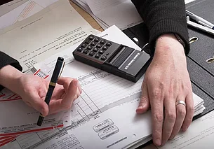 В Могилеве главбух воровала деньги фирмы, в которой работала, и спускала их в казино