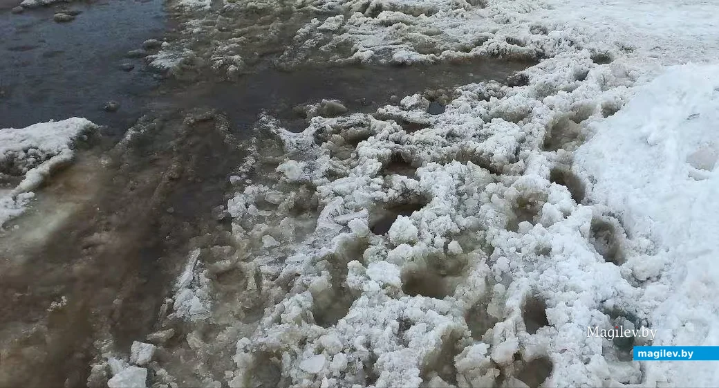  13.02.2026, Могилев. На одной из пешеходных троп.