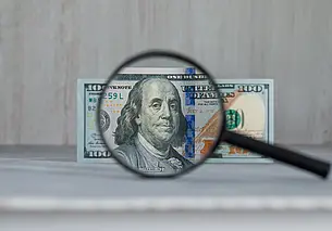 Нацбанк готовит новое правило для банков по приему долларов с плесенью