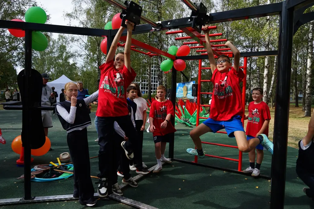В канун Дня народного единства в Могилеве открыли три новые спортивные площадки. Фото: Ольга Емельянова