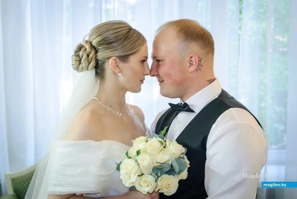 19.09.2025. Отдел ЗАГС Бобруйского горисполкома. Свадебная пара. Екатерина и Владимир