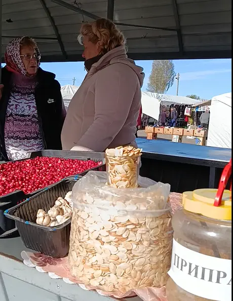 24.09.2025 год. Центральный глусский рынок.