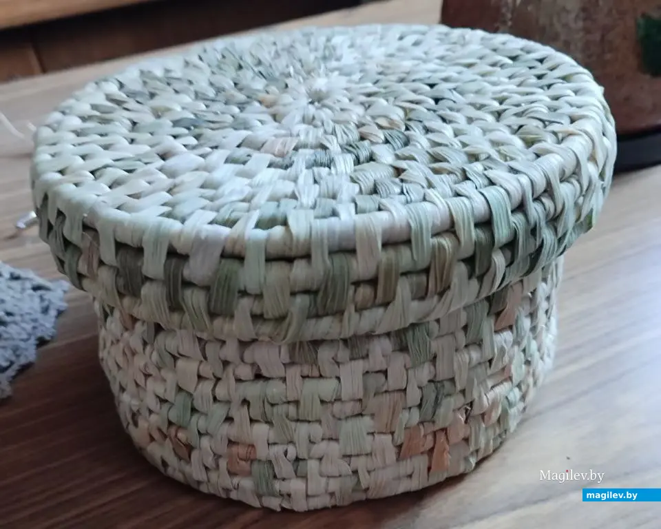 Короб из листьев кукурузы для печенья, изготовленный Галиной Белоножко.