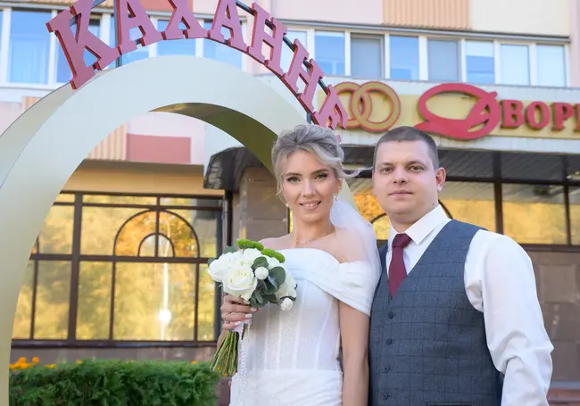 «Она испугалась, а я влюбился». Выросли в разных местах, а женились в Бобруйске