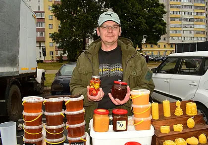 «Зачем вы мучаете меня, джигита?!» С чем открылся большой бобруйский кирмаш. И почем