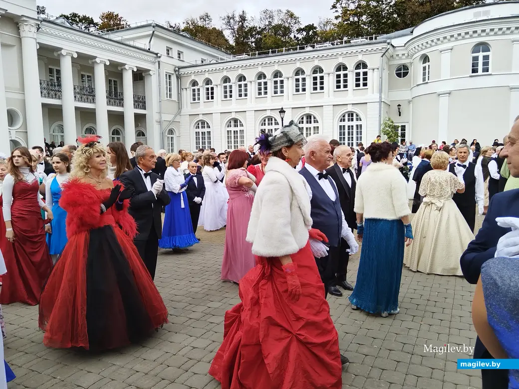 27.09.2025 г. Жиличи. Вераснёўскі фэст. Усадьба Булгаков.