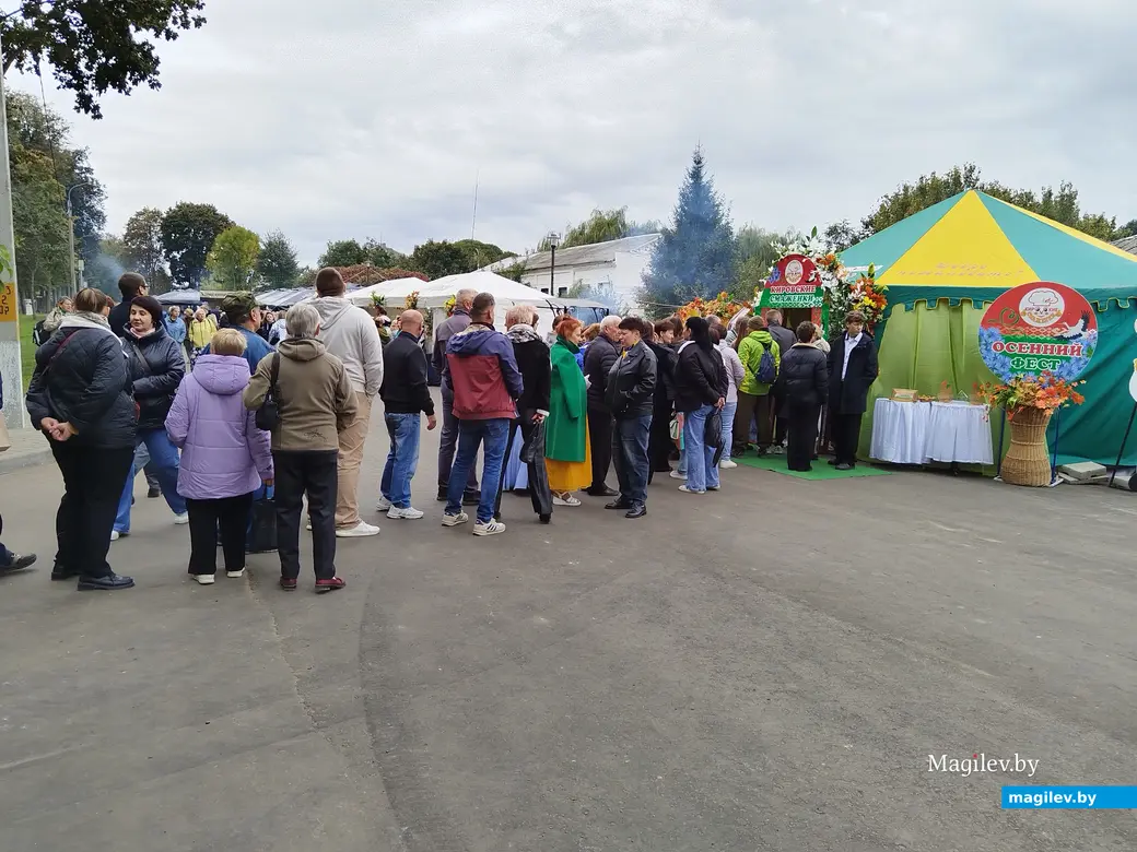 27.09.2025 г. Жиличи. Вераснёўскі фэст. Усадьба Булгаков.