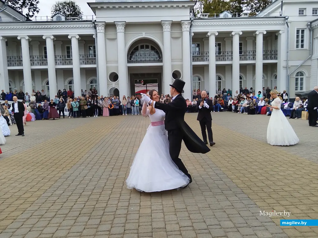 27.09.2025 г. Жиличи. Вераснёўскі фэст. Усадьба Булгаков.