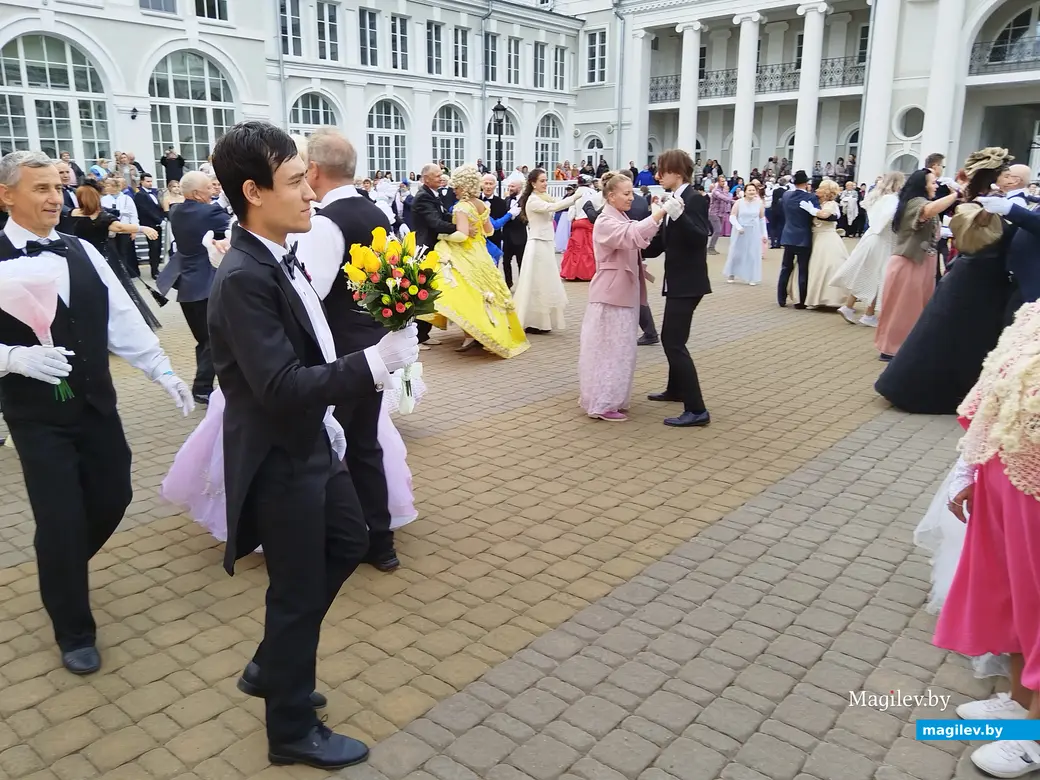 27.09.2025 г. Жиличи. Вераснёўскі фэст. Усадьба Булгаков.