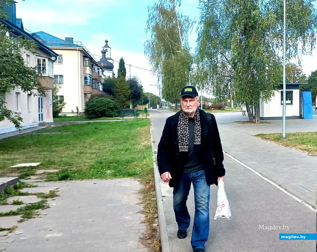 02.10.2025, Могилев, Казимировка. У ритуального центра.