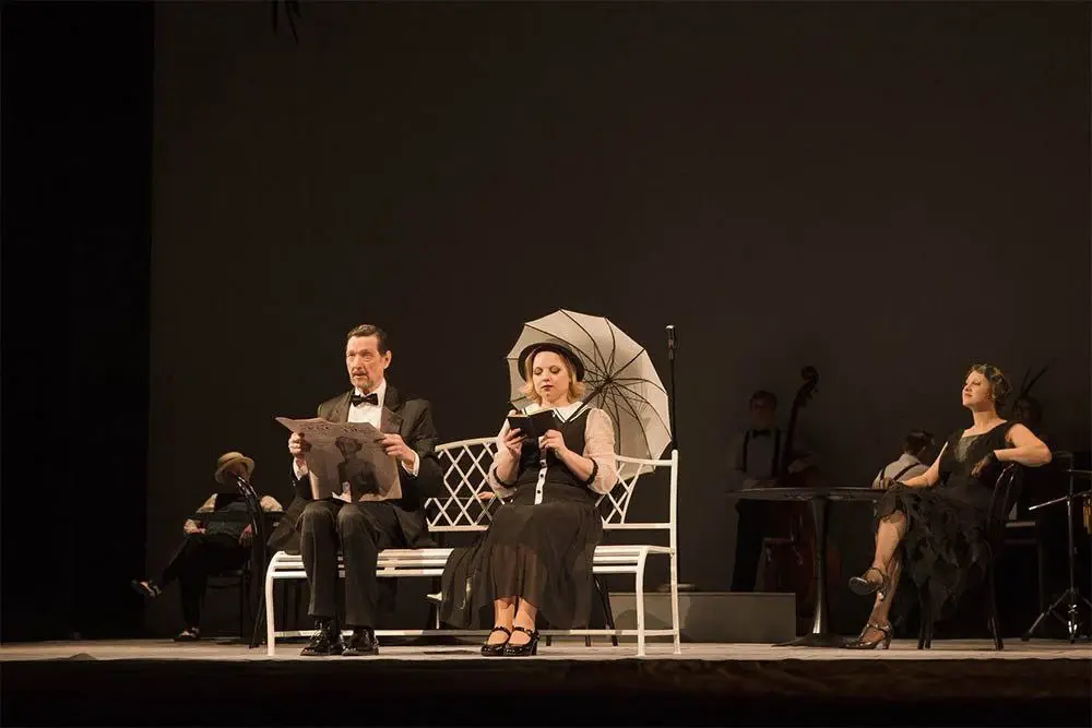 Трагикомедия «Рассказы циника». Фото предоставлено Могилевским драмтеатром.