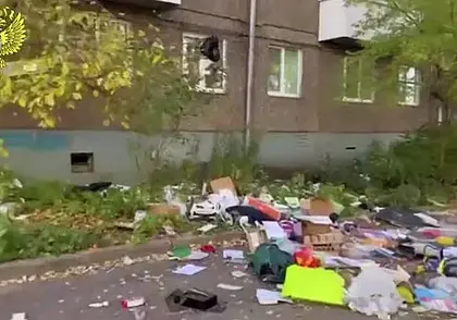 В российской Уфе мужчина сбросил трехлетнюю дочь с четвертого этажа