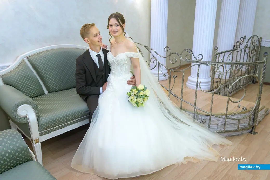 10.10.2025. Отдел ЗАГС Бобруйского горисполкома. Свадебная пара. Екатерина и Александр