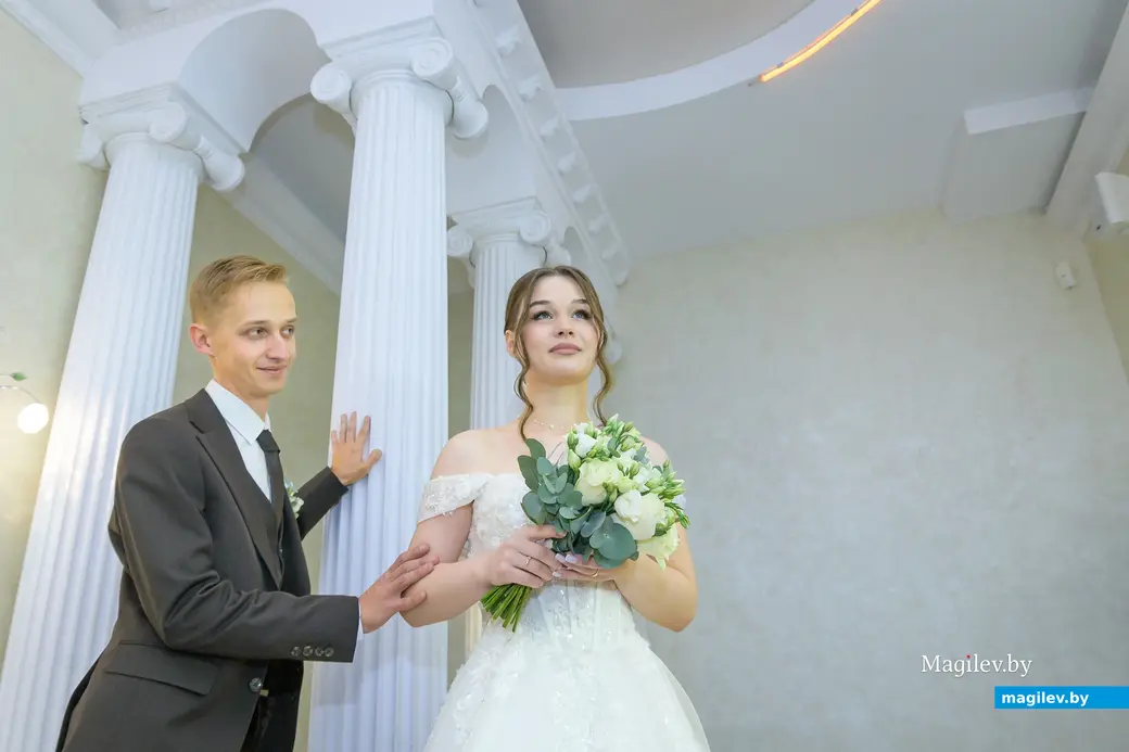 10.10.2025. Отдел ЗАГС Бобруйского горисполкома. Свадебная пара. Екатерина и Александр