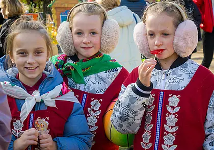 «Муж на «золотую свадьбу» подарил мне золотой браслет и большой букет роз»