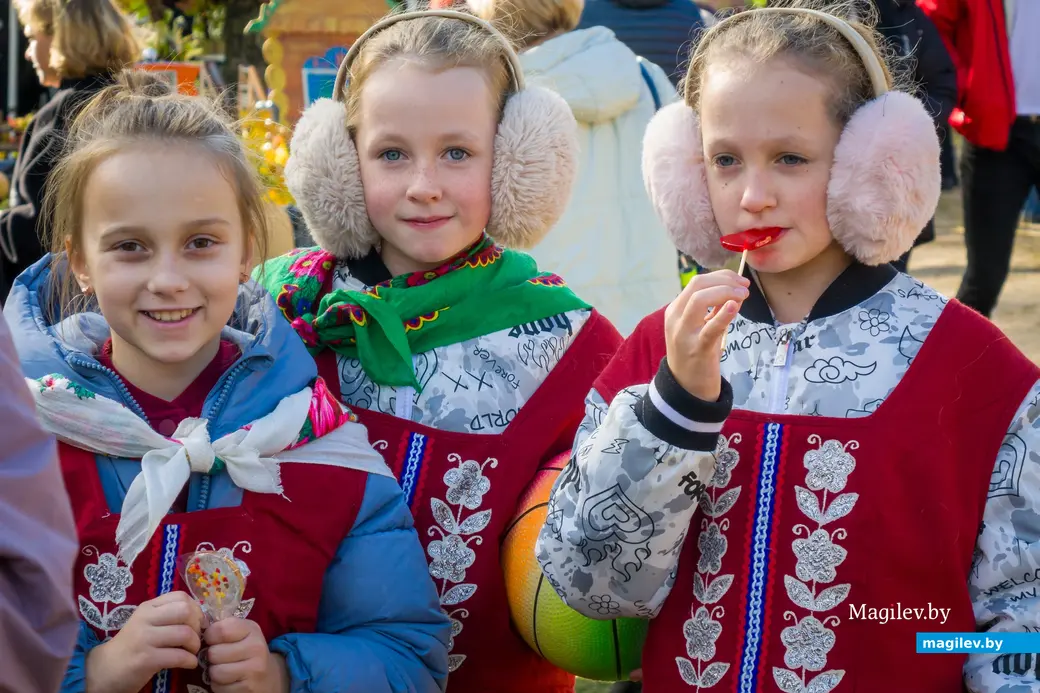 11.10.2025. Поселок Глуша. Региональный фестиваль народного творчества и ремесел «Глушанскi хутарок»