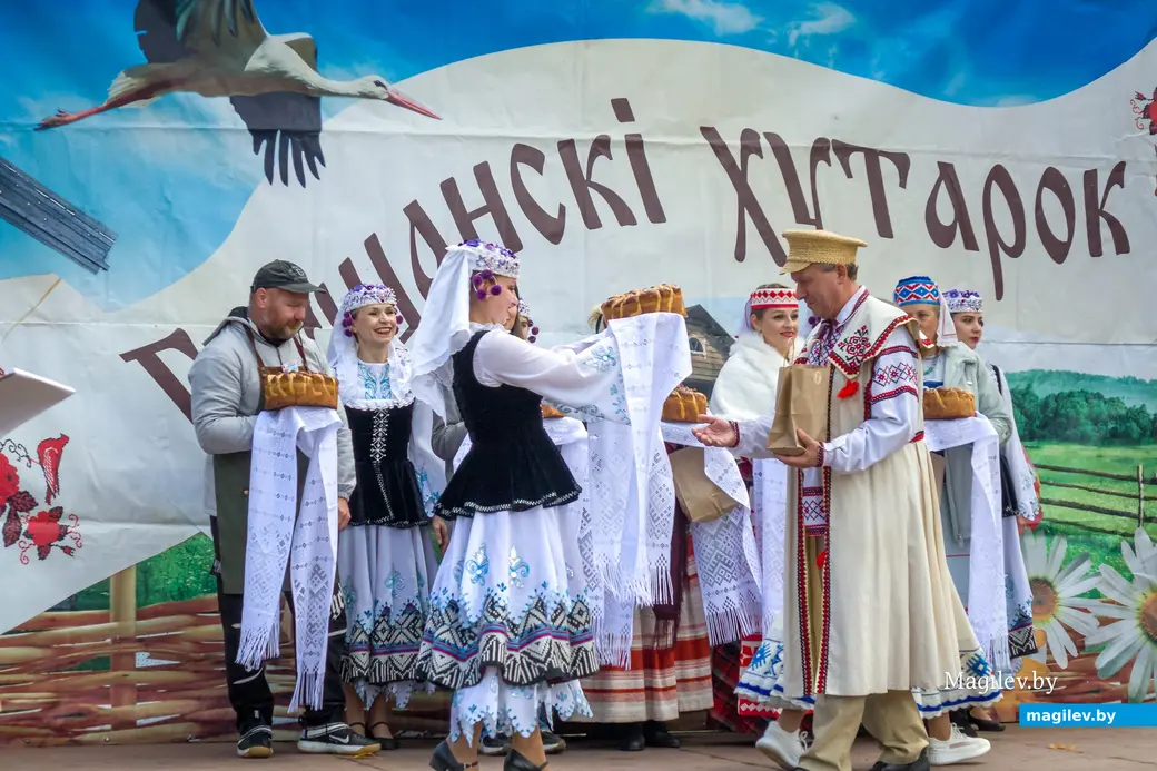 11.10.2025. Поселок Глуша. Региональный фестиваль народного творчества и ремесел «Глушанскi хутарок»