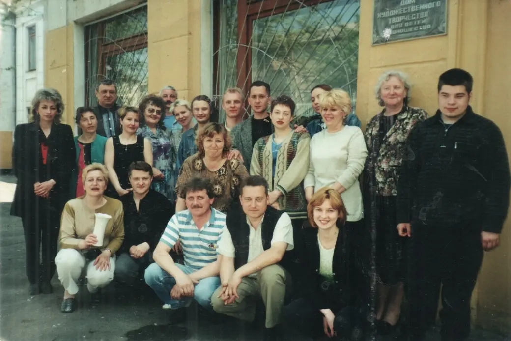 Коллектив ДХТ, 2006 год. Лилия Савайтан вторая справа.
