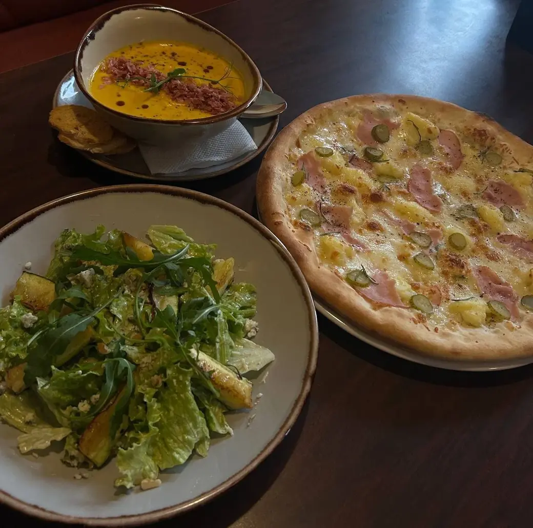 Сет пиццерии «Пармезан».